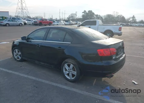 2013 Volkswagen Jetta 2.0L Tdi from USA, damaged, VIN 3VWLL7AJXDM356072